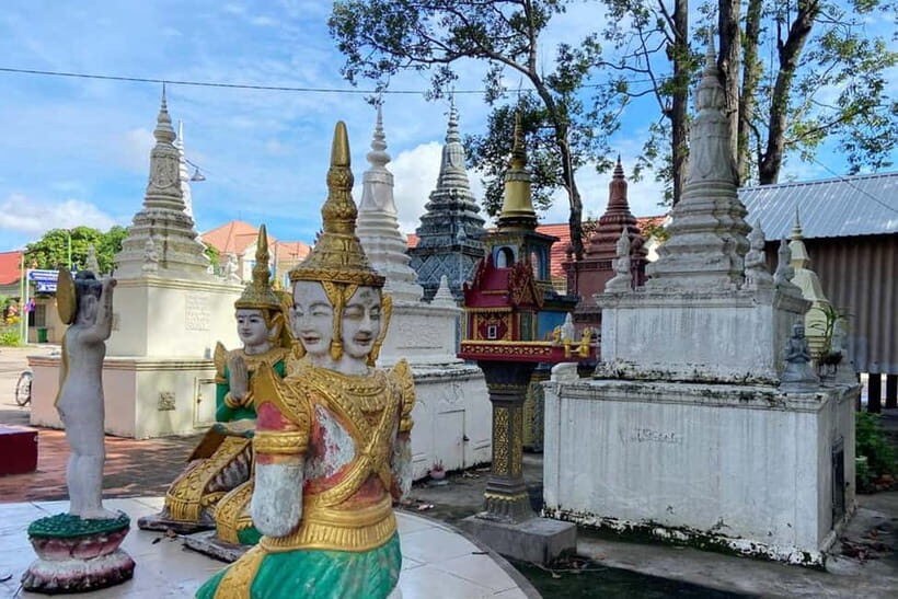 Boat trip to silk island with English speaking guide - Key things that make this trip worth your time