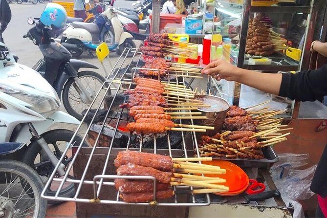Half Day - Phnom Penh Food Tour - Phnom Penh’s food at night is the whole point