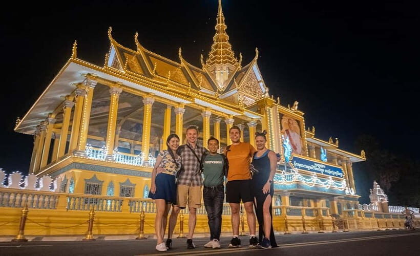 Phnom Penh: Evening City Tour by Tuk Tuk with 1 Dinner - How the 5-hour flow really works (and where it can feel rushed)
