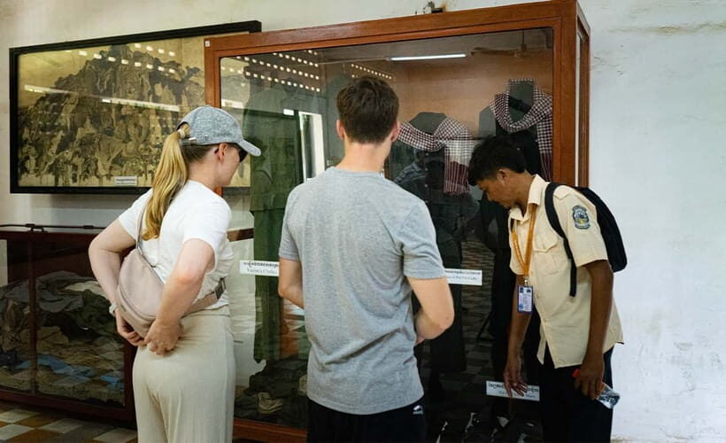 Phnom Penh Historical Sites Tour by Tuk Tuk - Key highlights you’ll remember