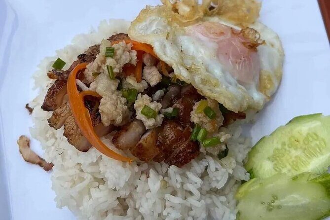 Phnom Penh Local Market & Morning Food Tour Include Drinks - Stop 4: Fried chive cake, then sweets and desserts in the market