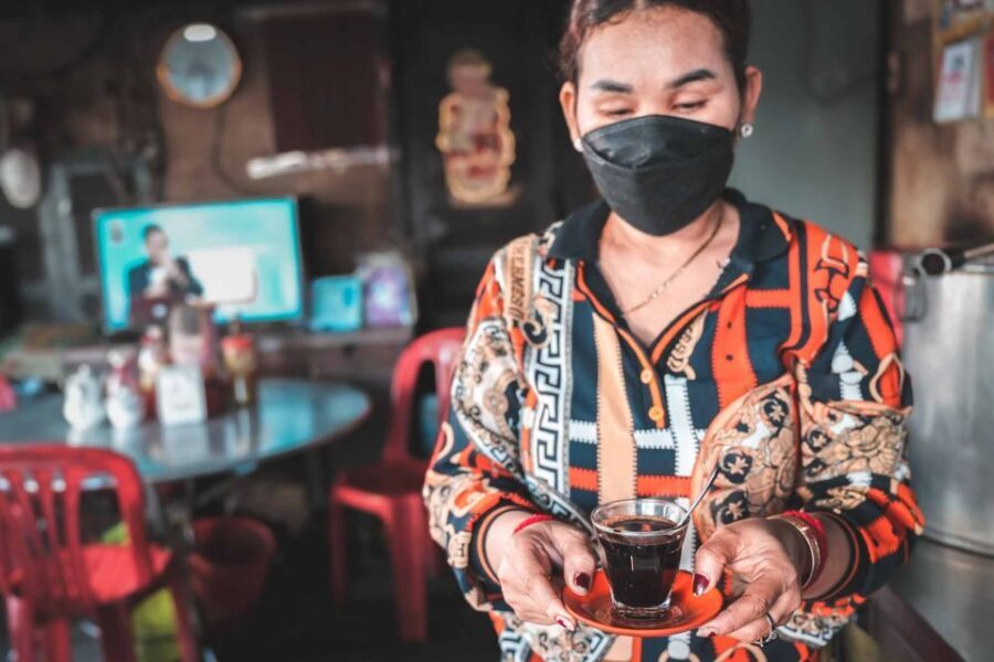 Phnom Penh: Morning Market & Guided Breakfast Tour by Tuktuk - The Human Part: Guides Who Know How to Make It Easy