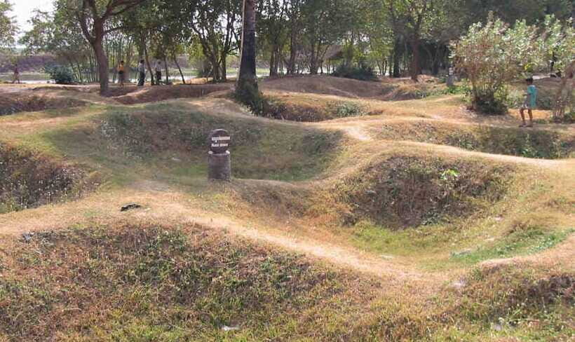Phnom Penh's Killing Fields: 4-Hour Guided Tour - Choeung Ek: 17 km from Phnom Penh, and worth the trip