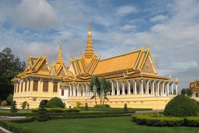 Private One Day Trip in Phnom Penh Capital City - Price and what your money covers